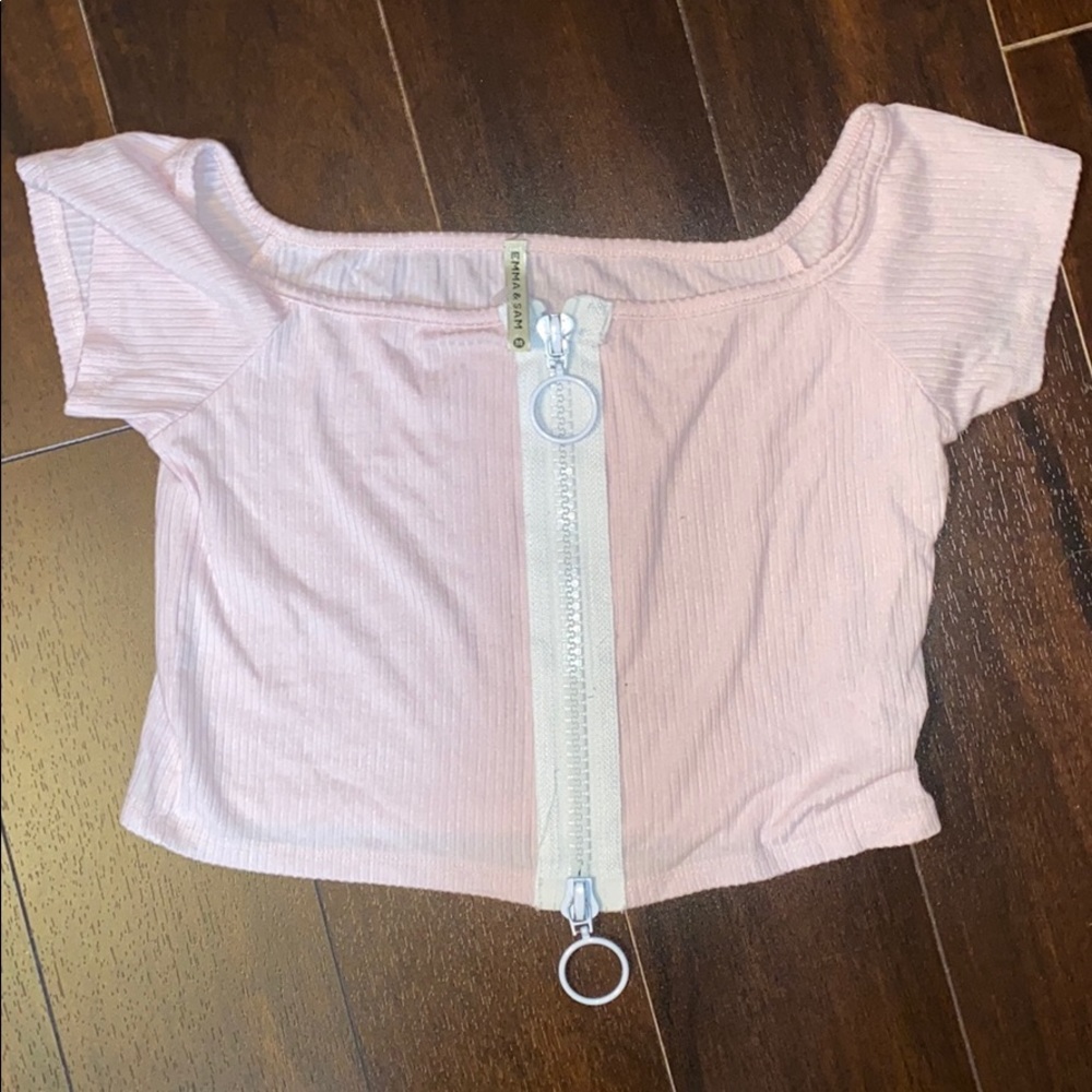 LF / EMMA AND SAM zipper crop top